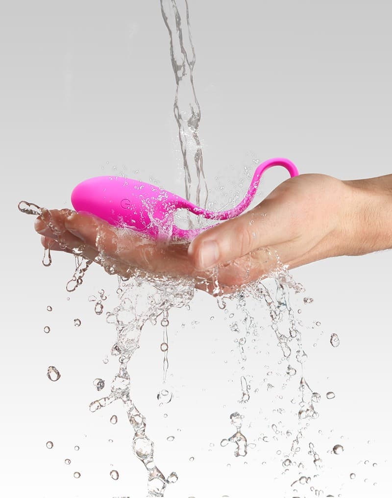 Love to Love Feel Love - Remote control vibrating egg 5